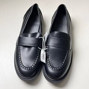 Old Navy Women's Low Heel Preppy Style Classic Black Jack Penny Loafer Sz 7